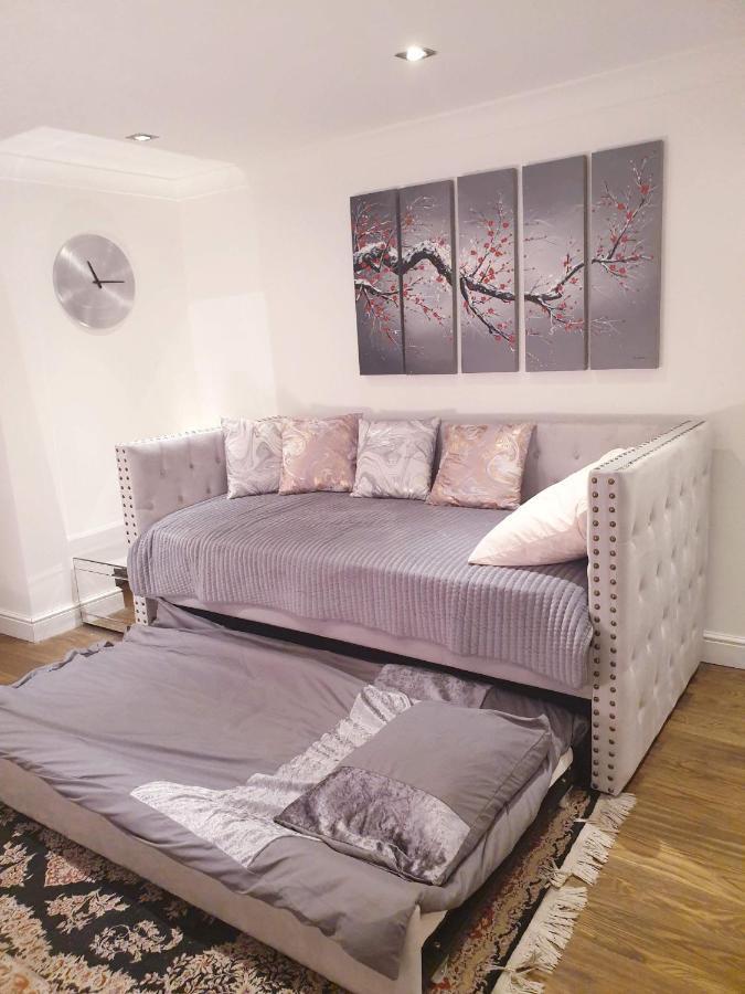 Cozy Muswell Hill 1-Bedroom Flat Лондон Екстериор снимка