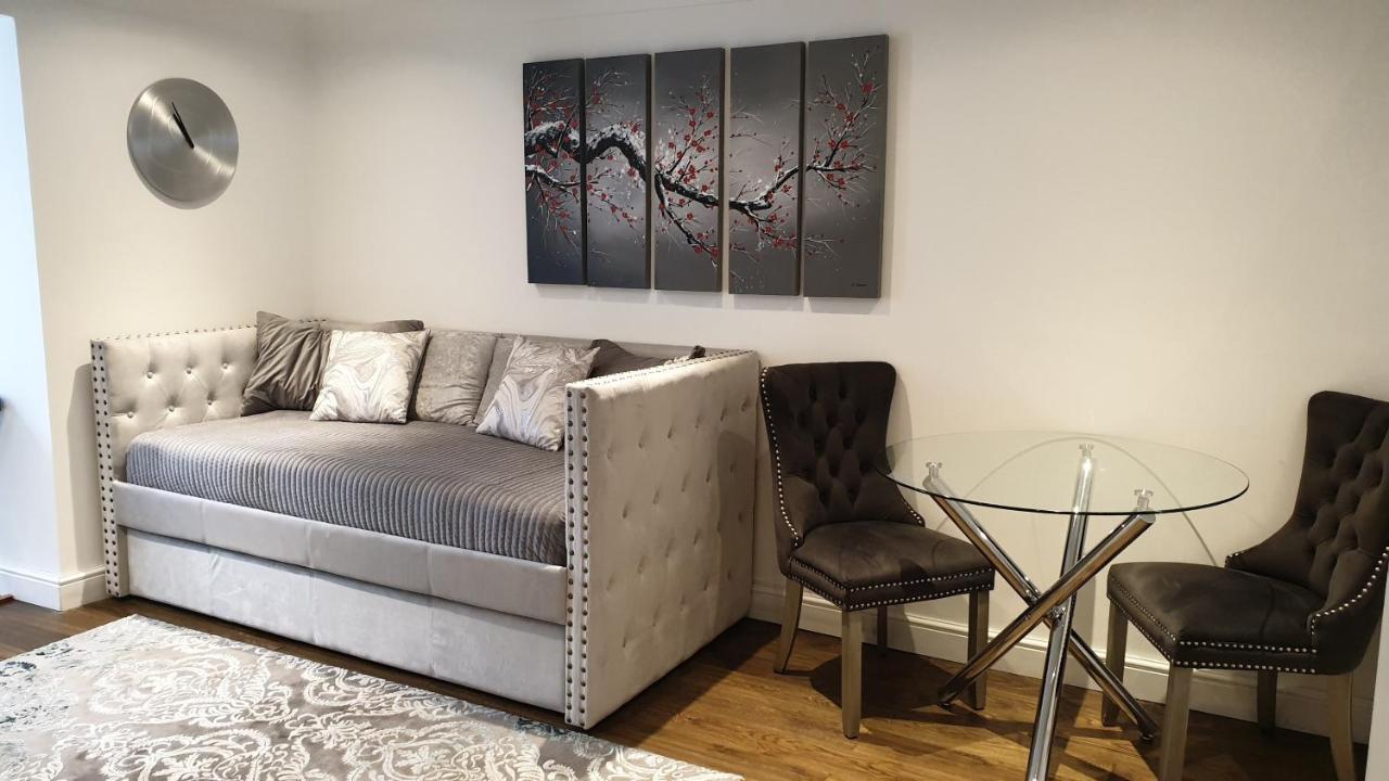 Cozy Muswell Hill 1-Bedroom Flat Лондон Екстериор снимка