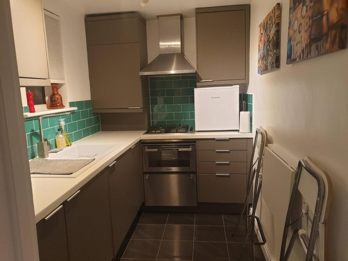 Cozy Muswell Hill 1-Bedroom Flat Лондон Екстериор снимка